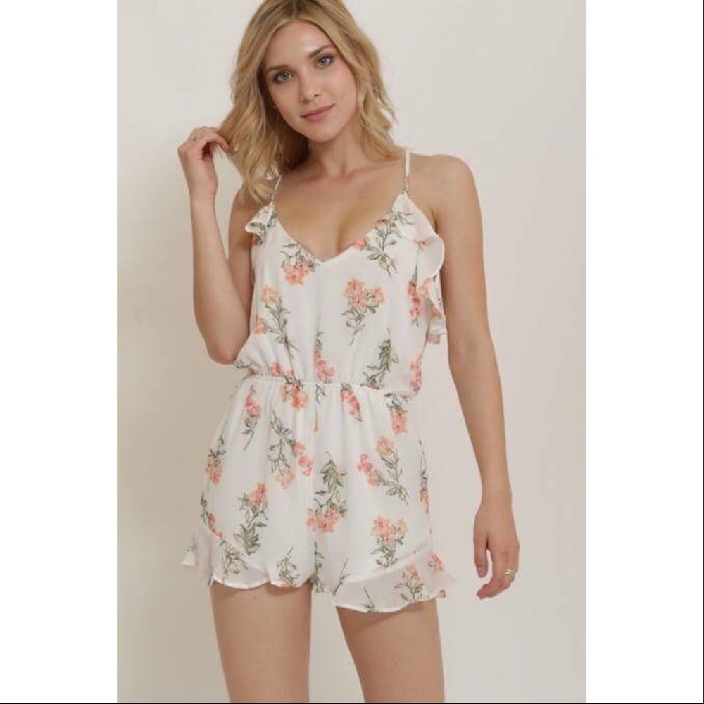 Dainty Ruffle white Romper with pink flowers - Picture 2 of 4